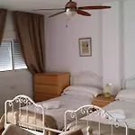 Palm Club Carihuela * 托雷莫利诺斯