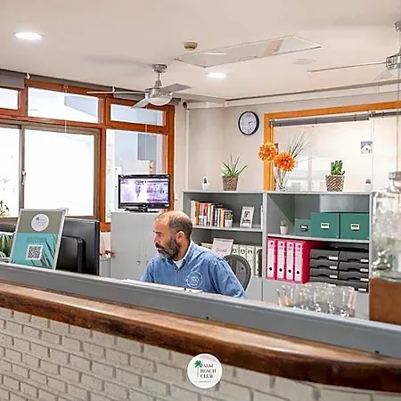 Palm Club Carihuela * توريمولينوس