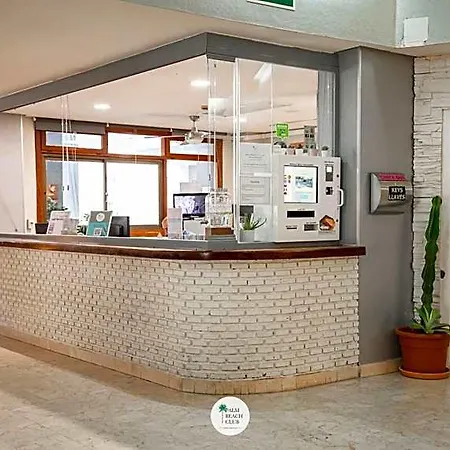 Palm Club Carihuela * توريمولينوس
