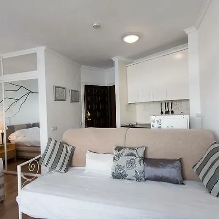 Palm Club Carihuela トレモリノス
