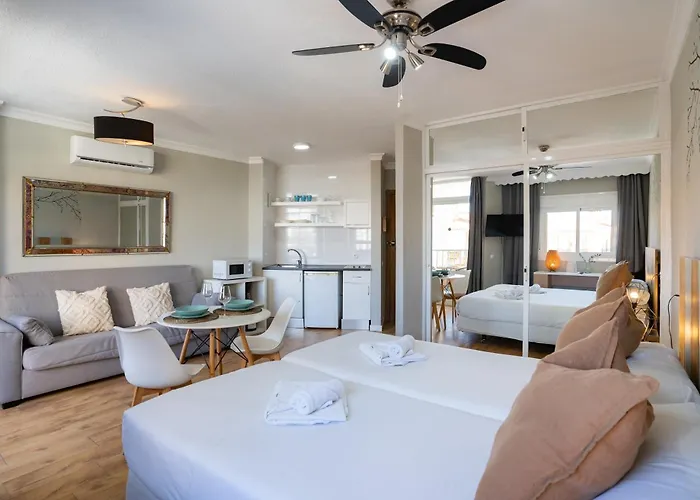 Palm Club Carihuela * Torremolinos